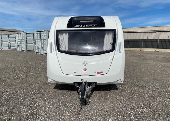 
								2015 Swift Explorer 4FB Caravan full									