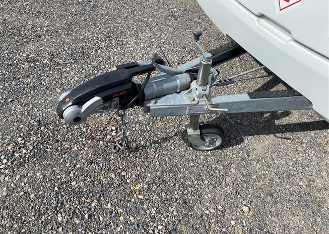 
								2015 Swift Explorer 4FB Caravan full									