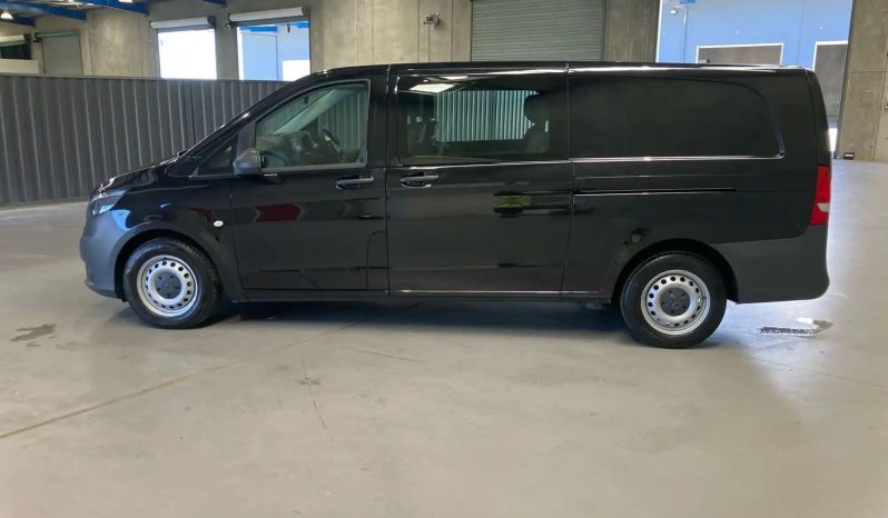 
								2020 Mercedes-Benz Vito full									