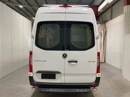 
										2022 Mercedes-Benz Sprinter full									